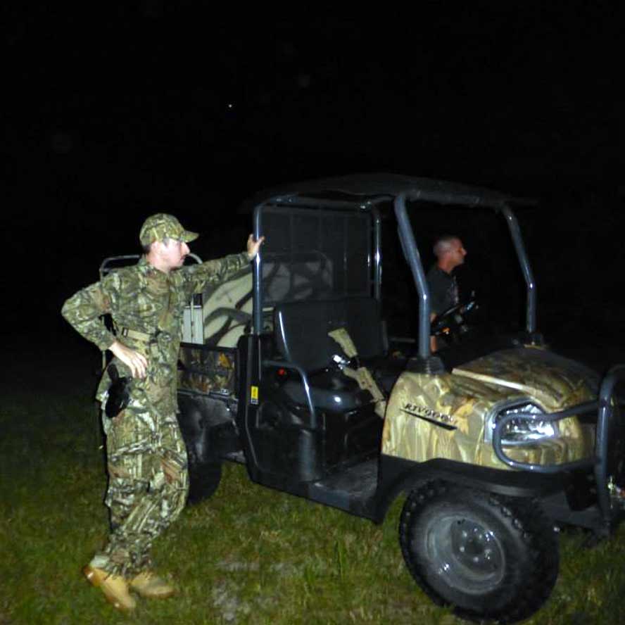 Hunting Wild Boar in Florida at Night